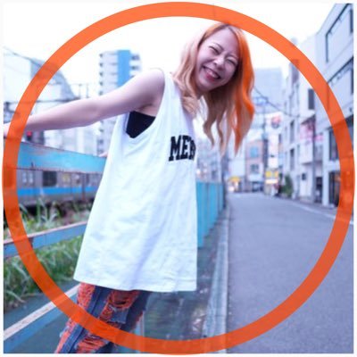 ドラマー&デザイナー/オレンジが一番いい色に決まっている/ドラム🥁時々弾き語り/(BUS)@BreakUpStreet / CAROLAN'Sサポ/atLestyReサポ