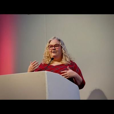 MissShakesparke's profile picture. I teach teenagers to love Shakespeare...

Or at least that's what I tell myself.

Head of English. Literature Examiner. Mom. NPQLT. Views my own. AVFC