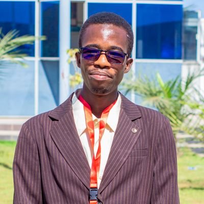 UsamahMaheer's profile picture. Student!