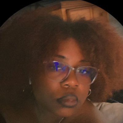 23🍄 my boyfriend is really pretty and hot and i like to bite him 😋😌