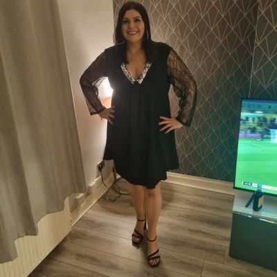 Rangers🇬🇧❤
Bryan🥰💚
Brody🌍🥰
Mum🕊🤍
SCA Survivor 💪🏼❤️🩹
Oh Rangers, You got me singing the blues ❤🤍💙📢🎶