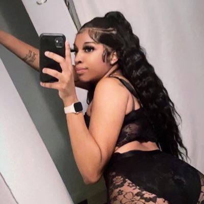 New twitter 🤷🏽♀️Facebook: Moshay Washington IG: Bigshay__