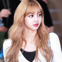 𓆸 (@justaboutlisa) 's Twitter Profile