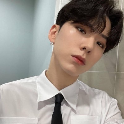 _yookihhhh's profile picture. 𝐔𝐧𝐫𝐞𝐚𝐥—93L. 몬스타엑스’s Main Vocal. 𝐘𝐨𝐨 𝐊𝐢𝐡𝐲𝐮𝐧, the guy that will captivate you with his angelic voice & killer smile. on military services D-69.