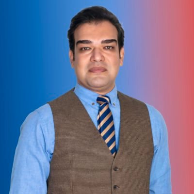 Erfankoochak's profile picture. Industrial engineer 
Fashion illustrator 
Textile & Garment designer 💙🐈