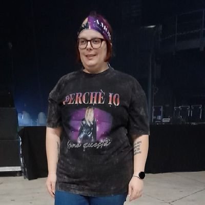 il nostro primo stadio insieme 13/07/22
tutto accade
fino a qui tutto bene 💜💜
6/12/2024 fino a qui tour Bologna
13/06/2025 io non sarei album di ale amo