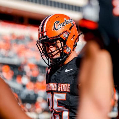 poasautu's profile picture. 27’ @CowboyFB LB/RUSHER🏄🏾          IG-poasautu