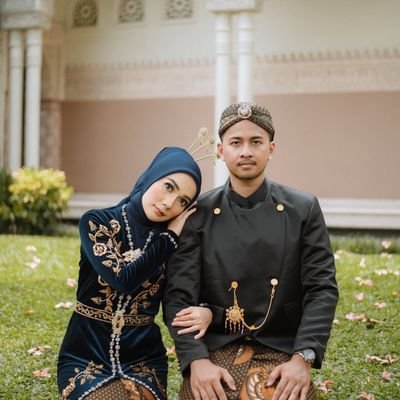 mimimbek's profile picture. 