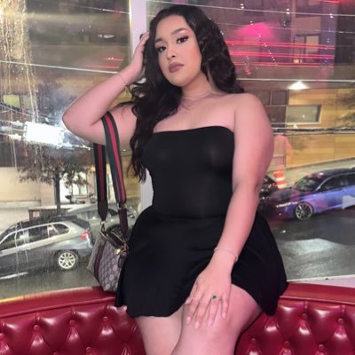 Cibaeña 🇩🇴 en NYC🗽 // Professional Makeup artist ✨🧚🏻♀️ follow me 👇🏻