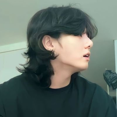 JHernandez82990's profile picture. 