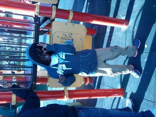 Nee_Neee hea on his Bio! click dah Follow Button & Follow himm bck like he not out dah Ville!