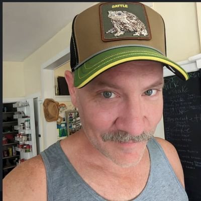 thesolguy12's profile picture. crypto trader  ❤️🥴