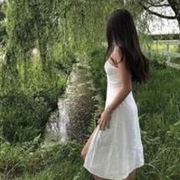 ShsmirsUgH3's profile picture. 