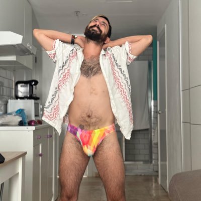J83916145's profile picture. Siendo malote en X para poneros muy 🥵