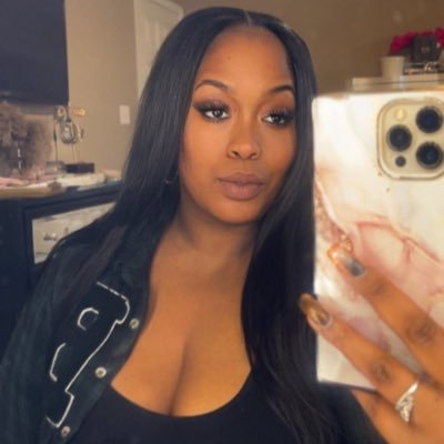 your favorite foul mouth beauty 💁🏽♀️ Backup to @SweetfaceK