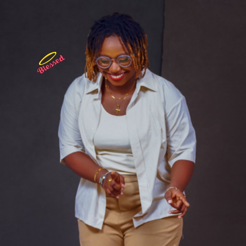 Kingdom Ambassador | Cute Nerd |Wall Street Soon📉|Financial Analyst|Building @tmtribe1 |Mixologist🍹| Ex: @visa @mono_hq | 💙s⛹🏾♀️& JCI #SeedToSequoia🌈