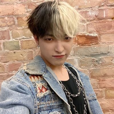 Watashi mulfan-mostly atiny/ateez dan pecinta cowok KQ ent