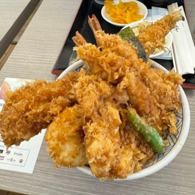 solex44_'s profile picture. LINE教えてとか簡単に教えません、出会い系、儲かりますのフォローいりません。