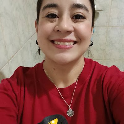 ElenaHernn15456's profile picture. 