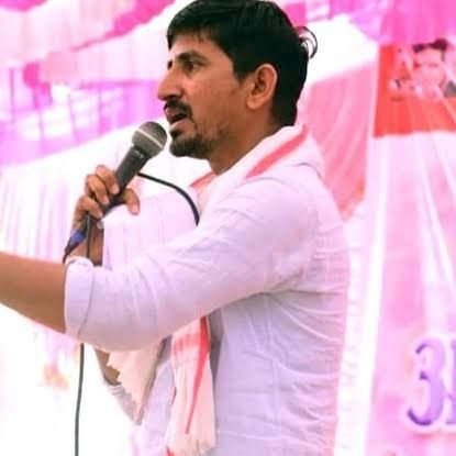 TSP_LEADER's profile picture. सरकारी सेवा में,

TSP LEADER
संघर्षों ने बनाया मुझे मजबूत,
   सफलता मिली मेरी मेहनत से।
 * कांटों से होकर गुजरना पड़ता है,
   फूलों का बगीचा पाने के लिए।