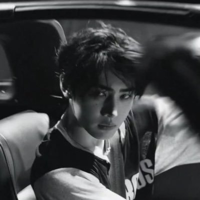 chvhoon's profile picture. enhypen ; my home since 2020. 🤍