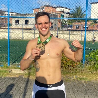 Analista de MMA e esportes de combate // Faixa Roxa de Jiu-Jitsu 🟪