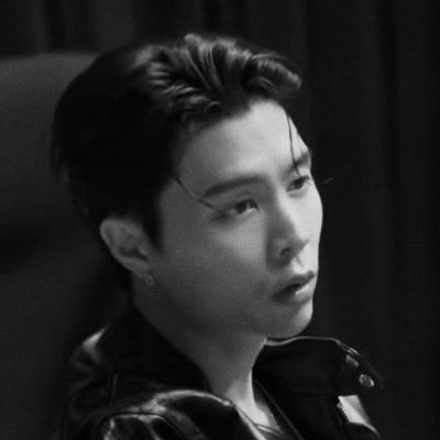 The enchanting figure, radiating charisma and a plethora of versatile talents, 𝑺𝒖𝒉.