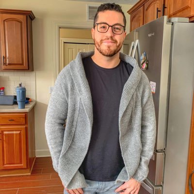 Senior UX Researcher @ Microsoft🧑💻 | Guitarist | Owner of REX Ball Reviews