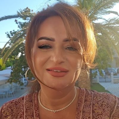 loredana_cal's profile picture. (aka Pitbull)

Don't forget to smile every day 😀