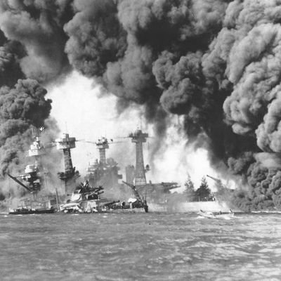 surgeon425's profile picture. 40...  WOW! (4/25/80) Male married to a wonderful woman named Michelle (July 23, 2016) Father of 3 awesome boys. Once a Marine! Always a Marine!  Semper Fi!