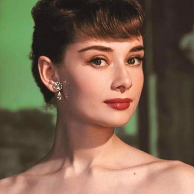 shinewithmeg's profile picture. Glowing 🌟 your own way.