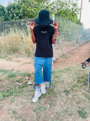 Instagram: X._stxrzzk⭐
4.4MILLION views in IG⭐
56K⭐
Follow for follow ⭐