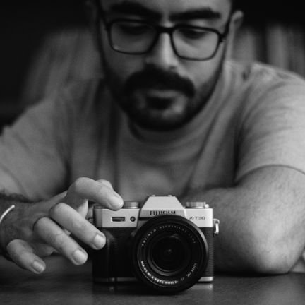 Peyman_samadi's profile picture. امیدوارم یه روز به خودم بگم عکاس