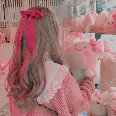 لا أملك مزاجاً صعباً ولكن المُعتاد لايشد انتباهِي🤞