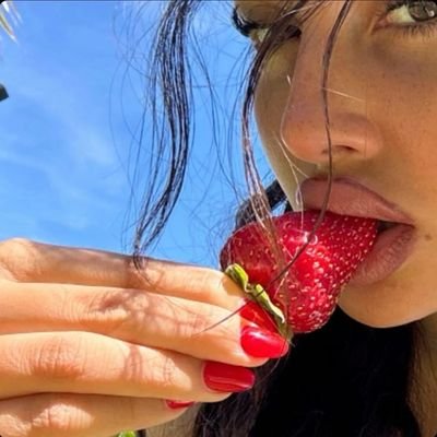 cilekmisiim's profile picture. 👻