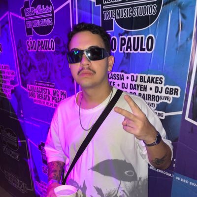 leobeneditor's profile picture. oi