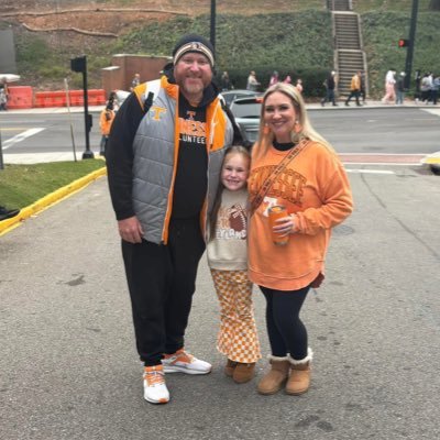 AllenRussell2's profile picture. I AM ALL VOL! Teacher! Retired Coach! Beautiful wife and two beautiful girls! 🙏🙌✝️