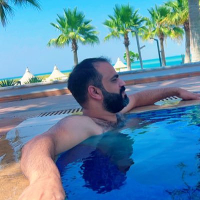 رحال و غريب تاه الطريق بيّا ، وكل ما اشوف معديّة ، أنادى ع المراكبيّة ، وأقول خدنى معاك يا خال