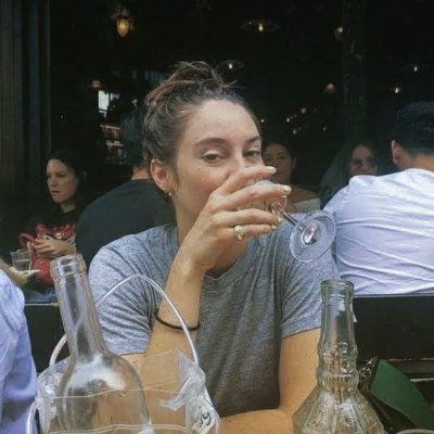 lilacssunset's profile picture. 