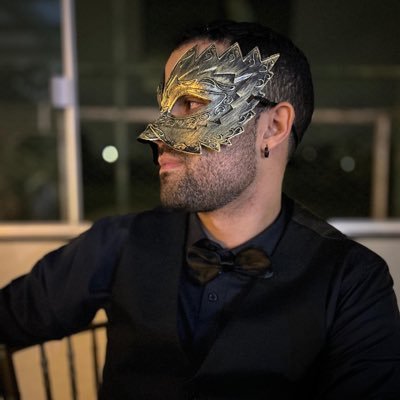 protetor de todos aka enfermeiro, gamer sem pc gamer, adorador de reality show trash e chacota nas horas vagas.