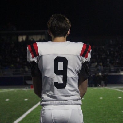 John Marshall HS ‘25 • 6’2 210 • DE/TE/EDGE • All District 📞 - 507-696-4160