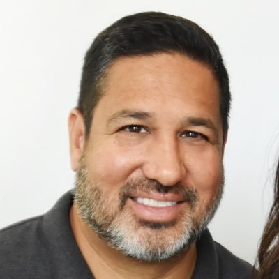 1 wife, 4 kids, Papa of 2 | Agent of real estate | Pseudo sports analyst | Concerned citizen