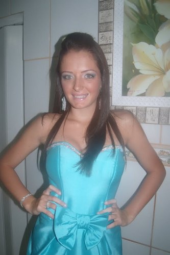 toda da mana @anaaagomes_