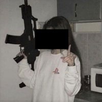 π (@kellohrl) 's Twitter Profile