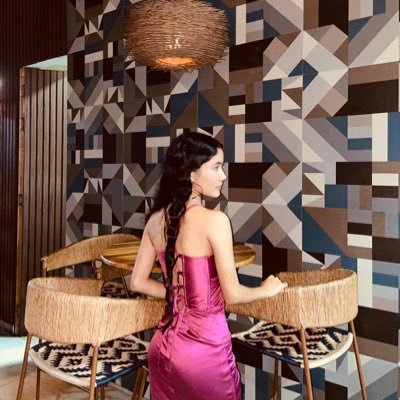 claros_sharon's profile picture. 