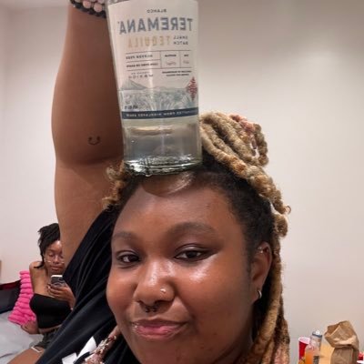 ‘Wathint' Abafazi, Wathint' Imbokodo' 🧏🏾♀️