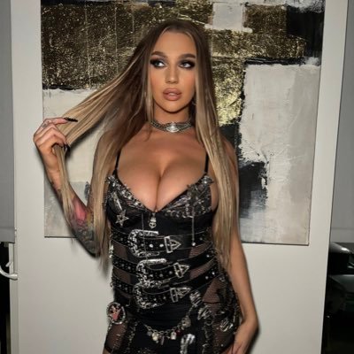 bloodruinss's profile picture. rp. not impersonating.