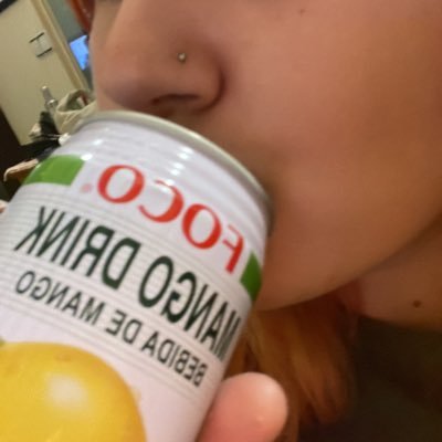 z0rr0na's profile picture. nb pronouns them/bow