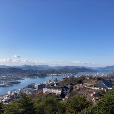 toshi49e's profile picture. 30歳 電機系メーカーに勤務。コンクリート技士の資格を保有。趣味は株式投資