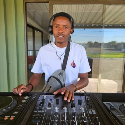 Fistos_DeepJoy's profile picture. Serves Music Beyond Genre